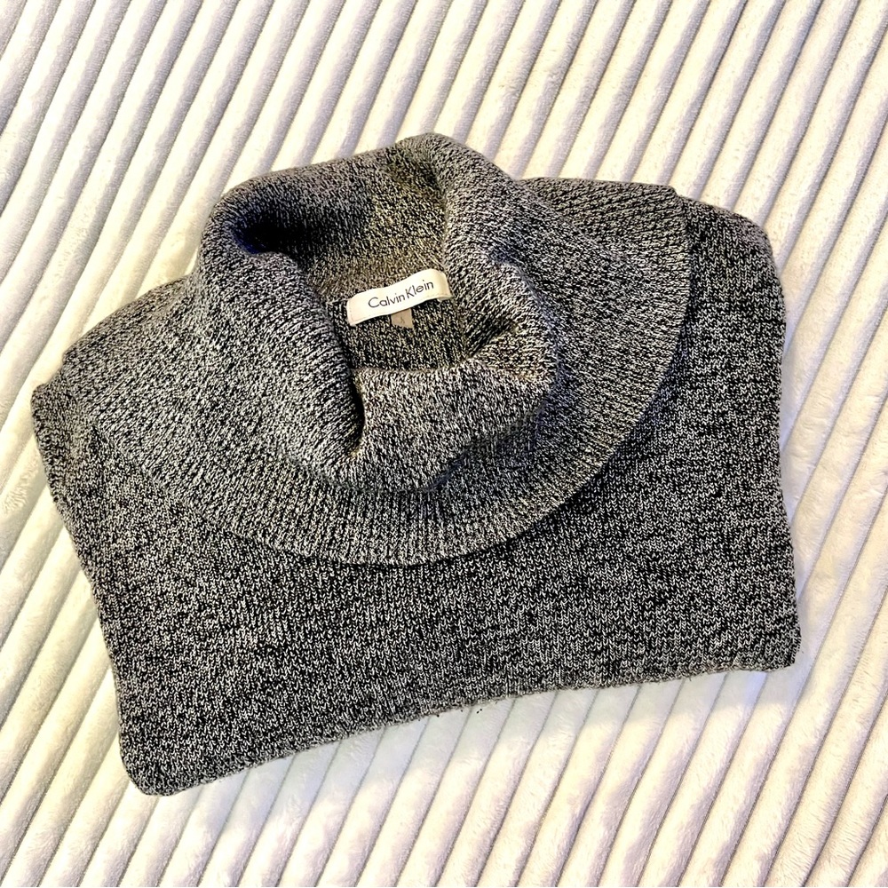 Calvin Klein
Women's Gifting Cowl Pullover Sweater L